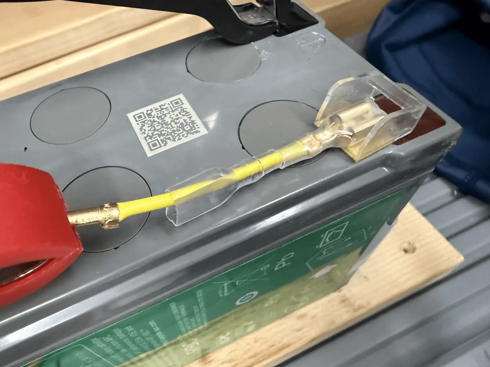 充電器端子接続状態