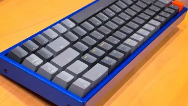 Painting Keychron keyboard frame with WR blue mica