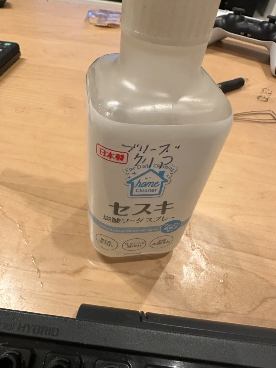 綿棒で細部清掃