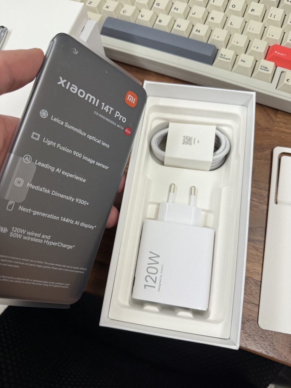 120W充電アダプタ