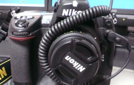Nikon D2X with GPS