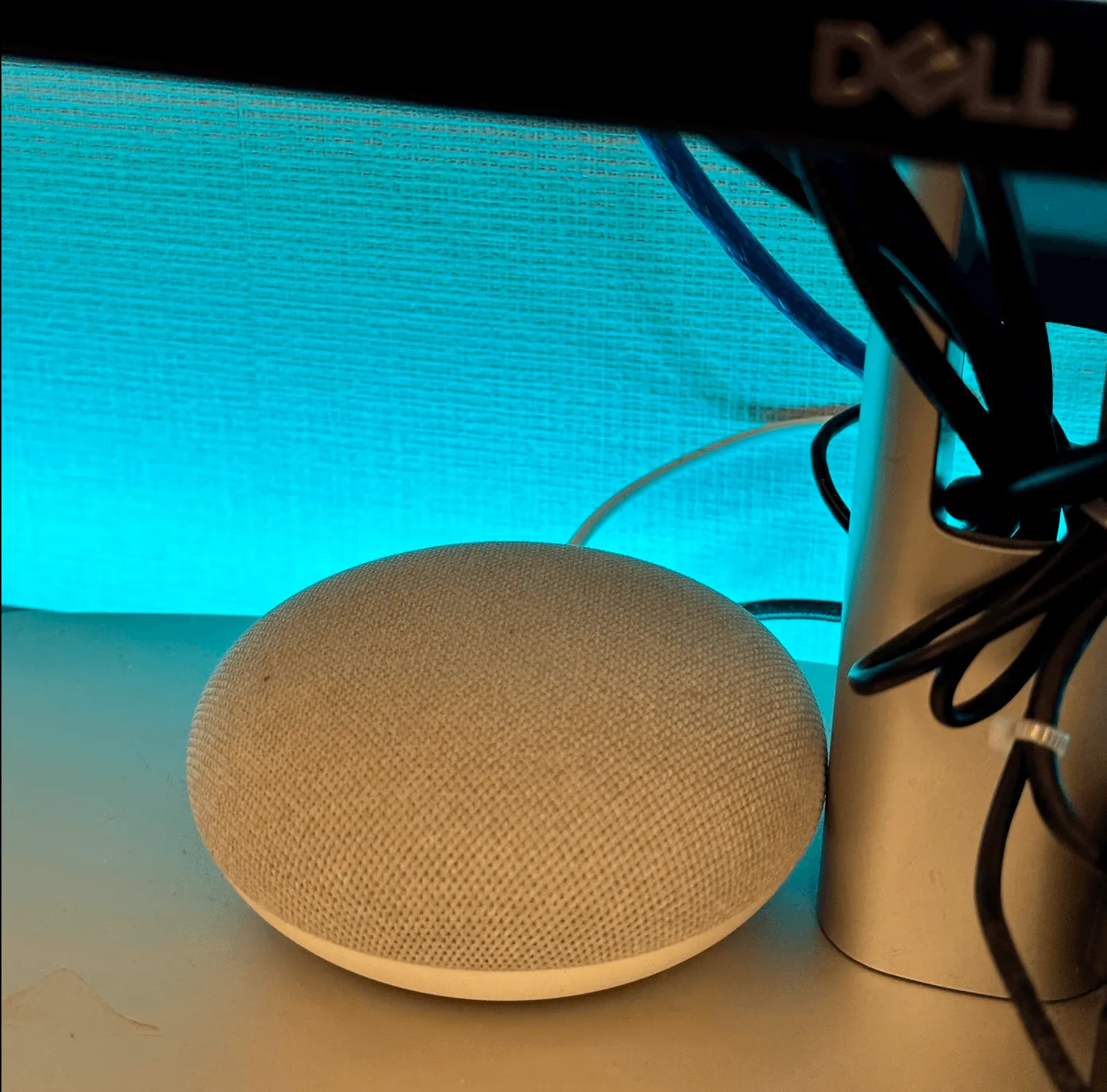 Google Nest Mini スマートスピーカー
