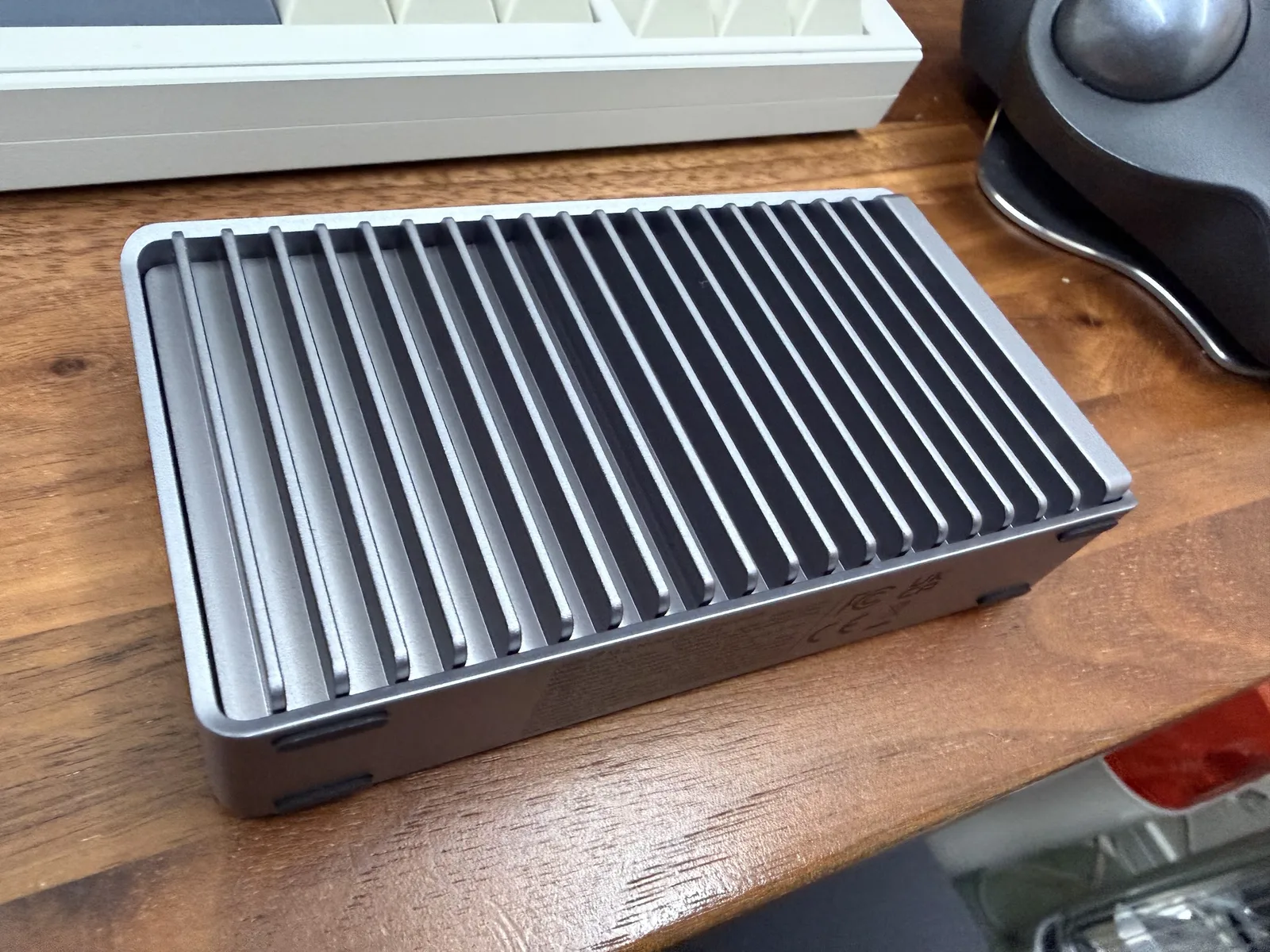 Thunderbolt 4 対応 M.2 NVMe ケースの外観