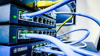 小規模（5〜20人）ベンチャーオフィスのネットワーク構築例